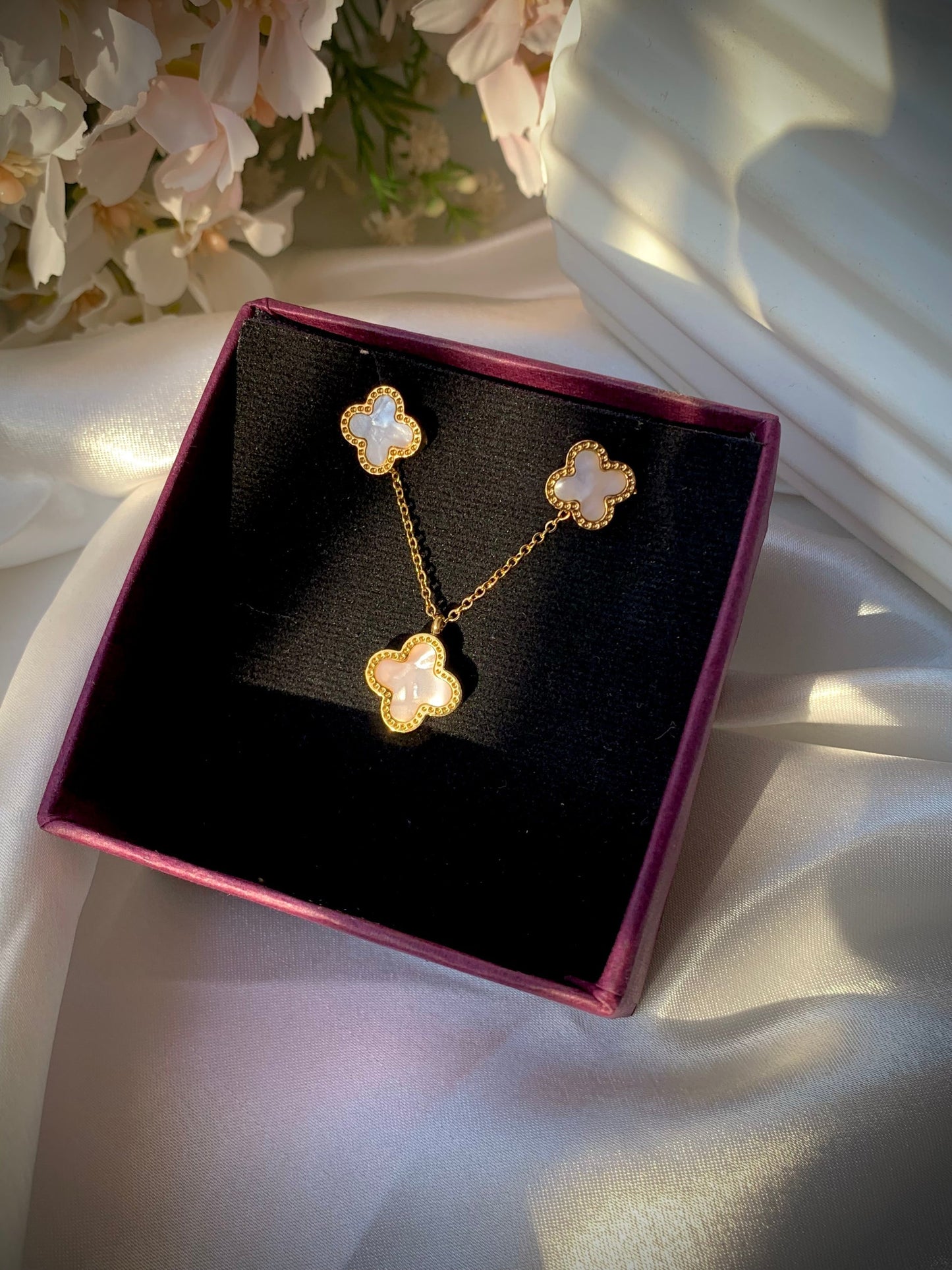 Clover Set ( Earrings, Necklace, )