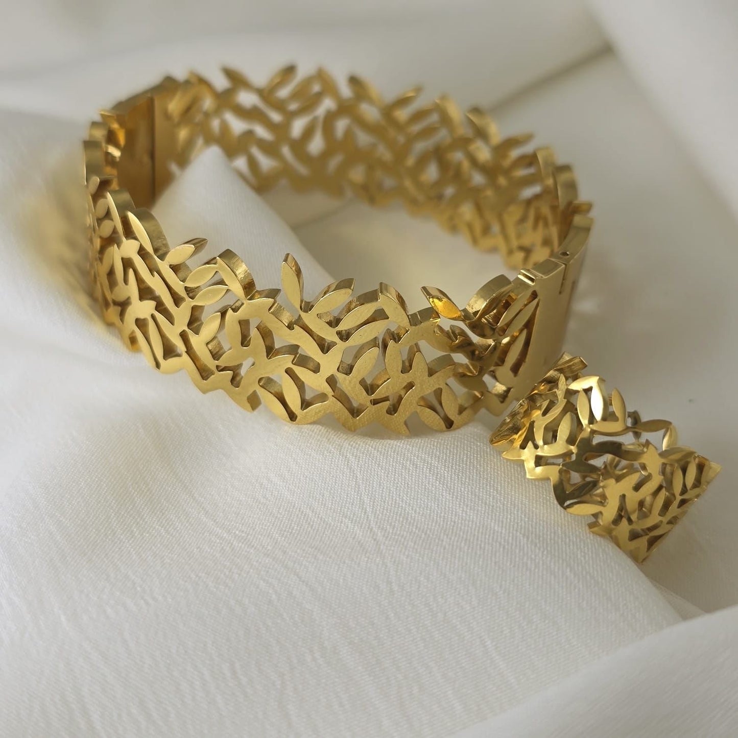 Leaf Bangle Set