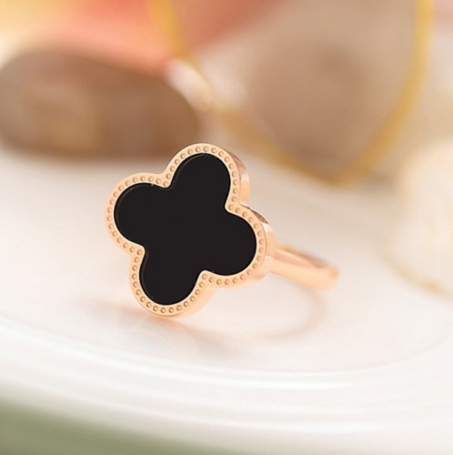 Premium adjustable Clover RING