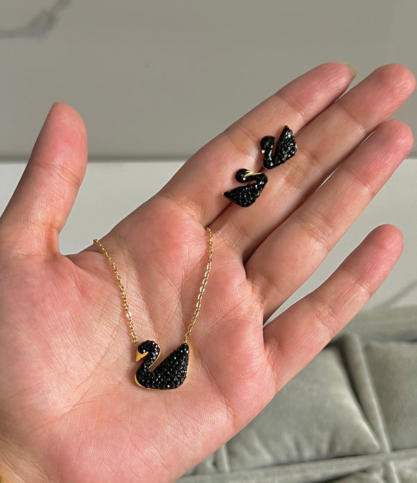 Black Swan Set with Snake Chain Bracelet