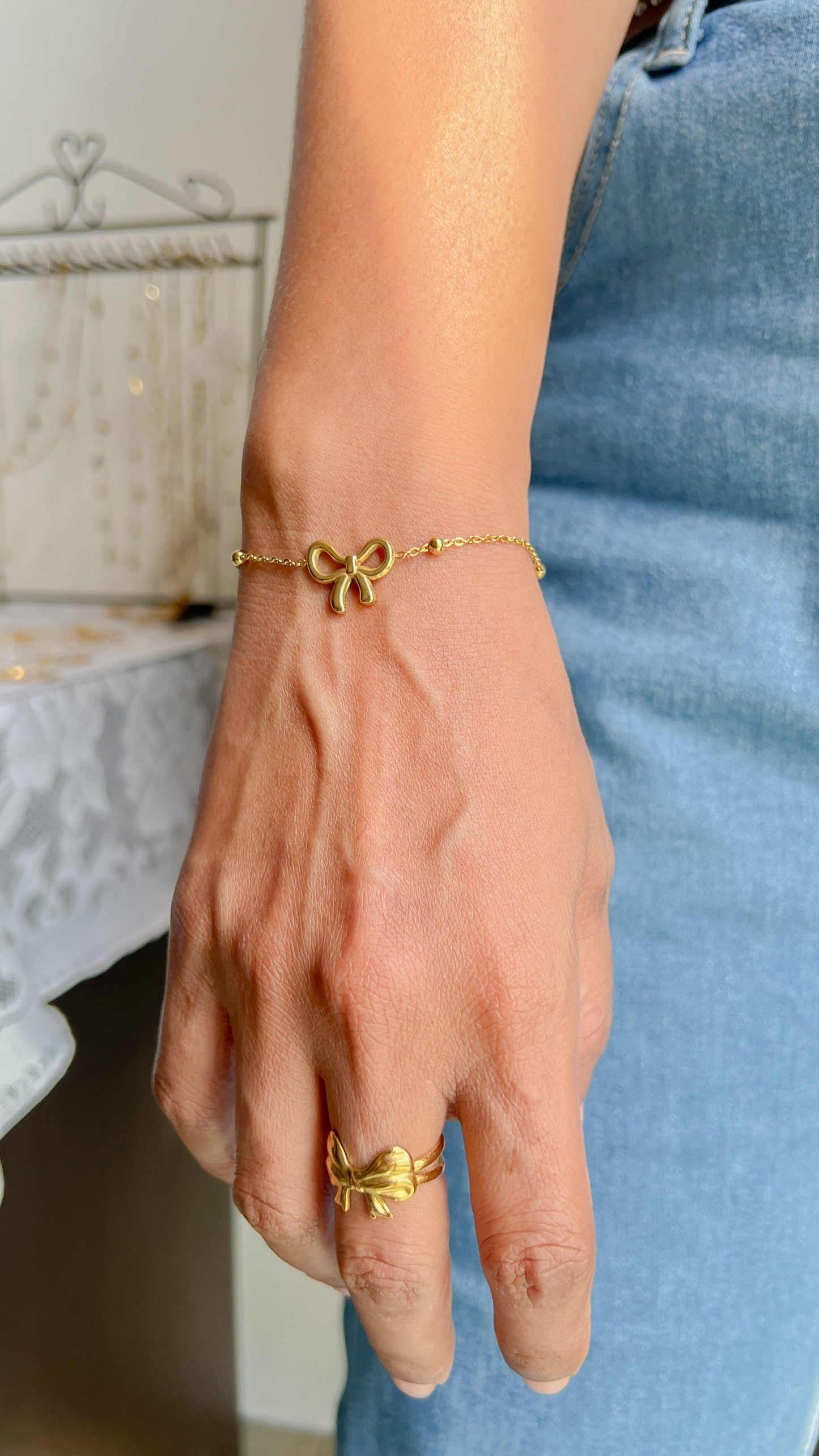 Bow Bracelet