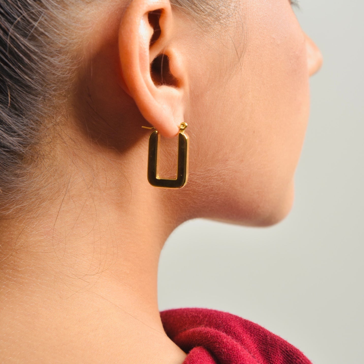 Square golden hoops