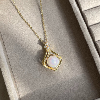Leena Pendant